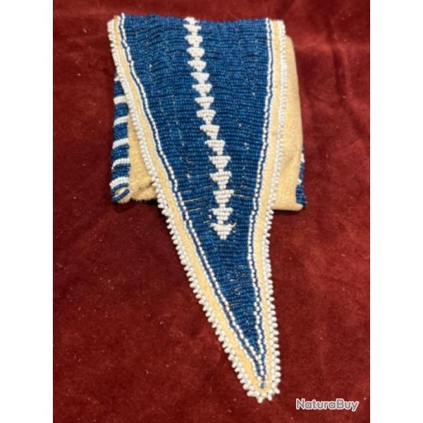 Jolie pochette  perl�e indien des plaines se fixe � la ceinture du pagne ou ceinture de femme