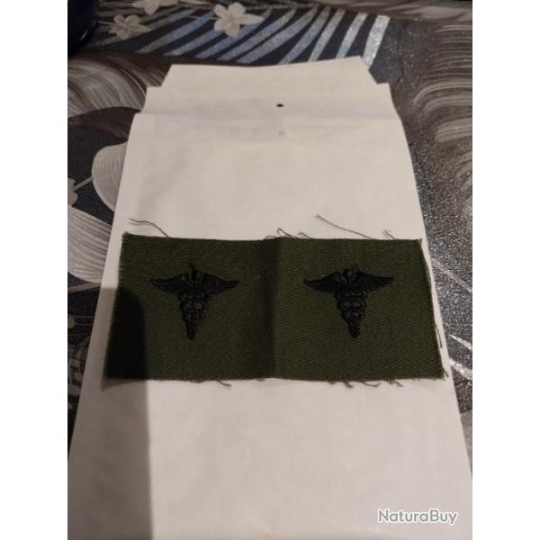 Lot de collars officier arm�e us MEDICAL CORPS kaki ORIGINAL 1