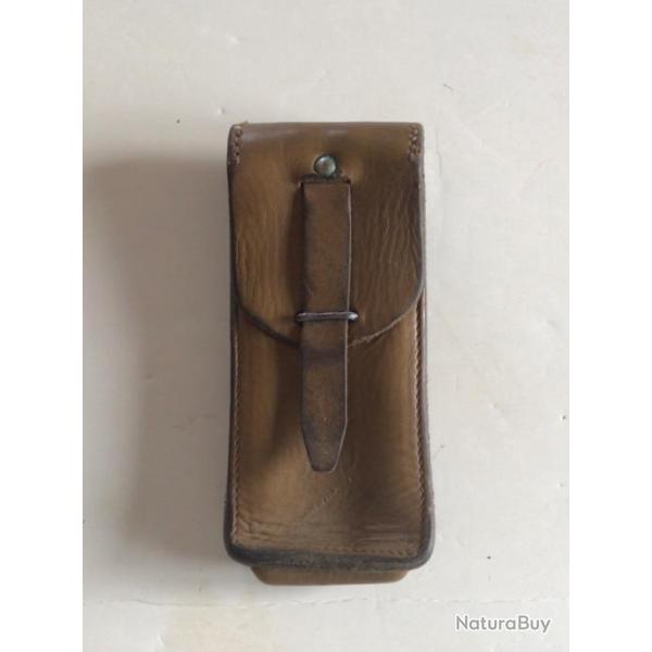 FRANCE INDOCHINE ALG�RIE �TUI CUIR N�CESSAIRE NETTOYAGE ARMEMENT (vide)