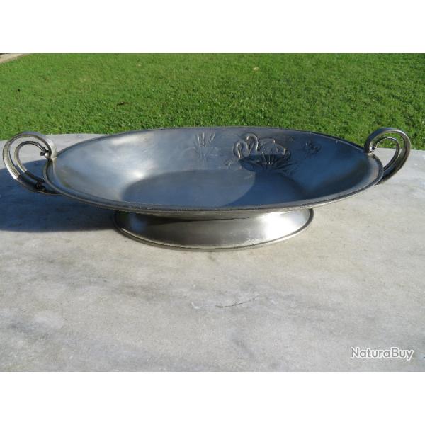 Ancien grand Plat de forme ovale en �tain a d�cor de cygnes, style ART NOUVEAU - FRANCE (XX�)