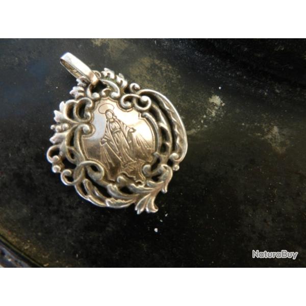 m�daille de bapt�me initiales CH -  8 ao�t 1909