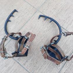 GRIMPETTES  D ELAGAGE   FORGE  DE CHEZ LACOSTE   .