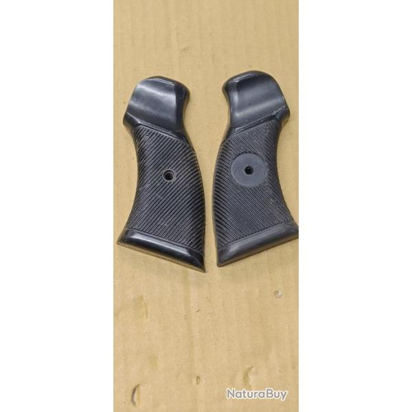 plaquettes  revolver enfield commando N�2 MK1 + vis (2003)