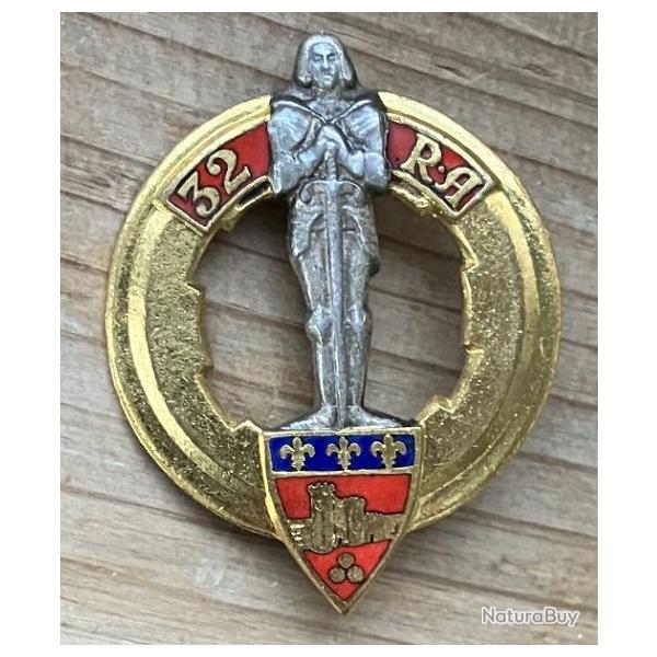 32� R�giment d'Artillerie, �mail, dos guilloch� argent�, �pingle