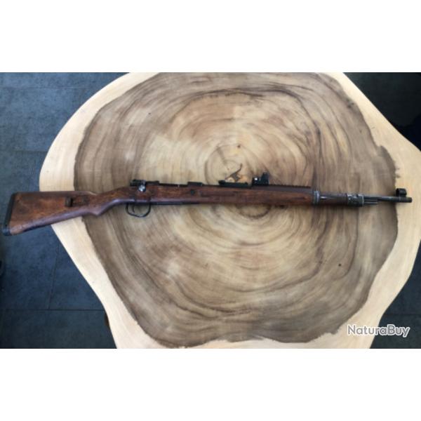 Garde main ventile polym�re  pour Mauser k98 brun avec rail picatinny sur toute la longueur.