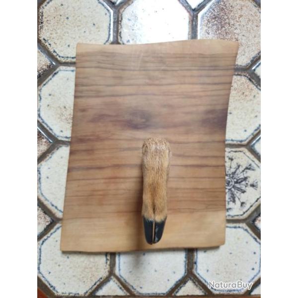 plateau fromage en bois poign�e patte de chevreuil