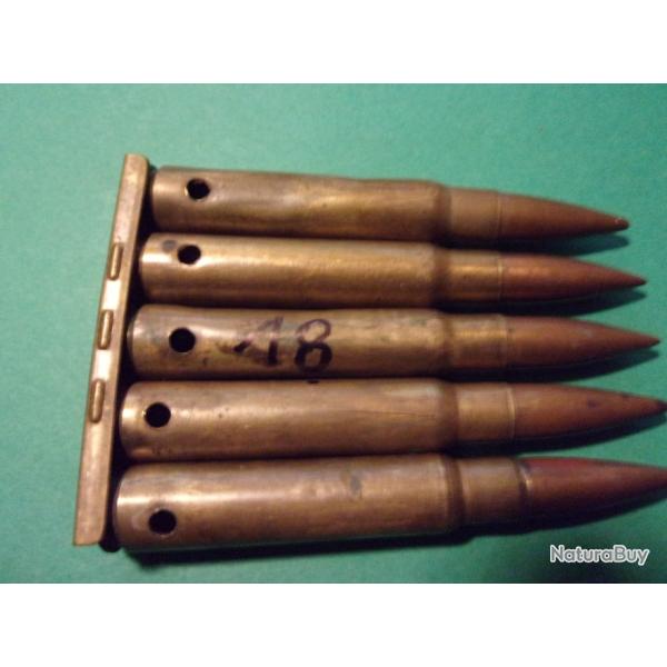1 clip avec 5 munitions en 7,92x57 1�re WW de 18, �tui laiton, balle blind�e cuivr�e neutralis�e
