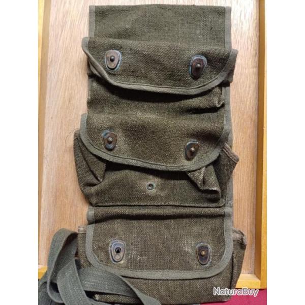 Authentique ancien porte-grenades militaire fran�ais - ann�es 60
