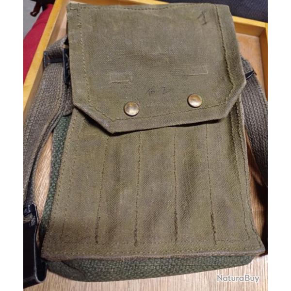 Ancien porte-chargeur militaire fran�ais pour PM MAT 49 - Indochine Alg�rie complet