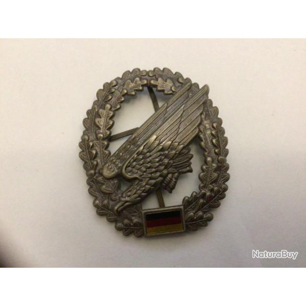 VENDU PAR LE-CUIRASSIER INSIGNE DE BERET PARACHUTISTE ALLEMAND (BUNDESWEHR)