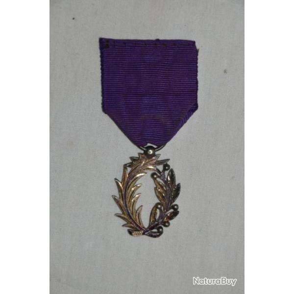 ANCIENNES PALMES ACADEMIQUES DE CHEVALIER-EDUCATION-ENSEIGNEMENT