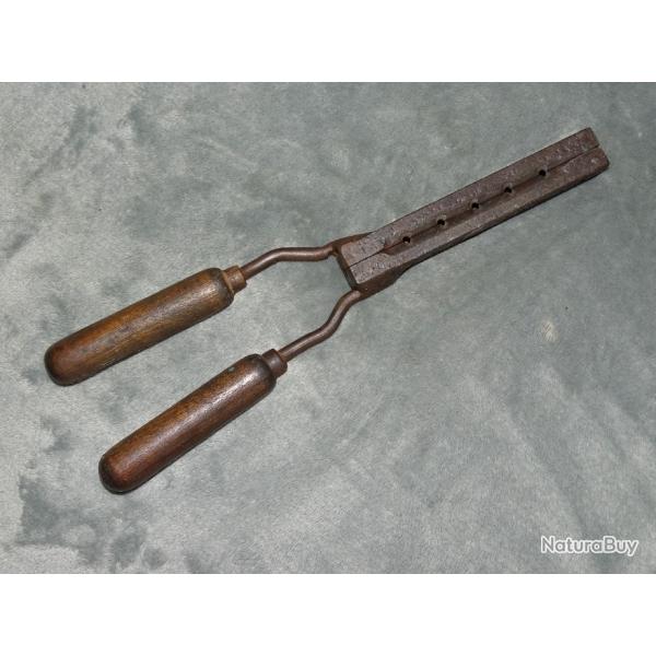 Ancien moule  balle ronde 5 puits