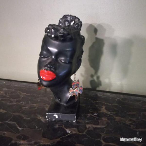 joli buste  en pl�tre 1970