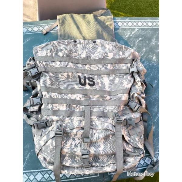 Sac � dos militaire de l' arm�e am�ricaine camouflage digital acu molle ii