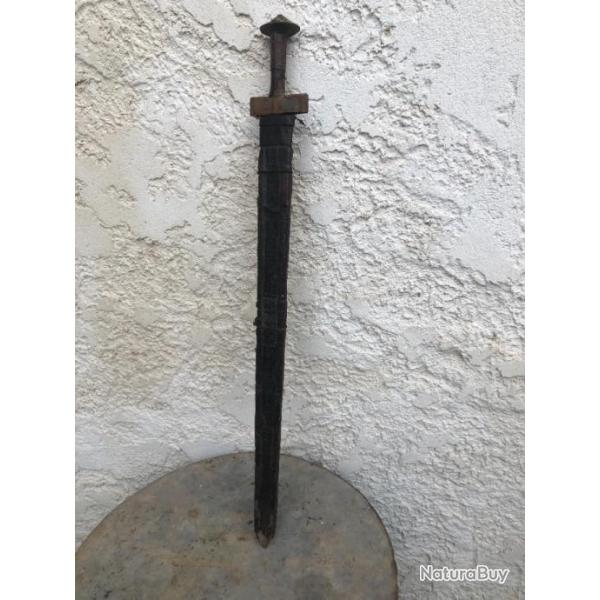 ancien sabre touareg afrique du nord touareg takouba lame ancienne grave