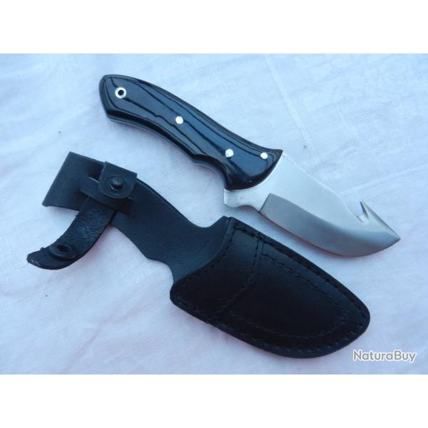 couteau poignard de chasse � d�pecer manche corne noire