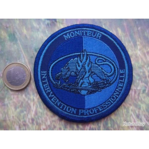 �cusson militaire moniteur intervention professionnelle gendarmerie