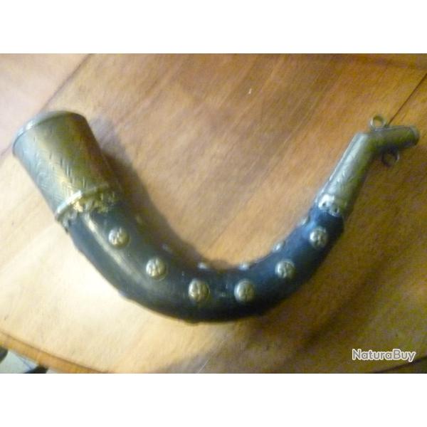 Corne pour poudre , corne de buffle