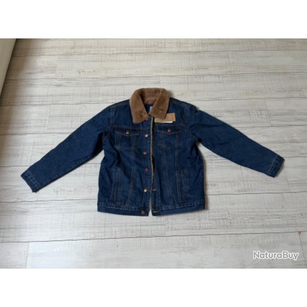 Veste en jeans fourr�e, neuve.