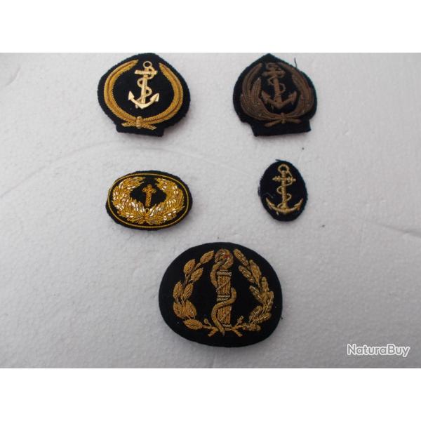 35 insignes de casquette marine , bon �tat