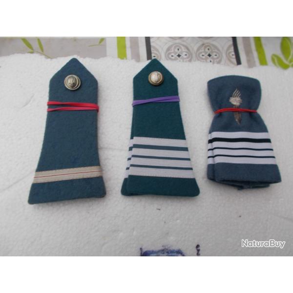 lot de 3 �paulettes CRS ,tous grades,�tat neuf
