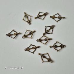 Lot de 10 breloques , pendentifs arbal&egrave;te  ou arc en bronze pour d&eacute;co, bracelet