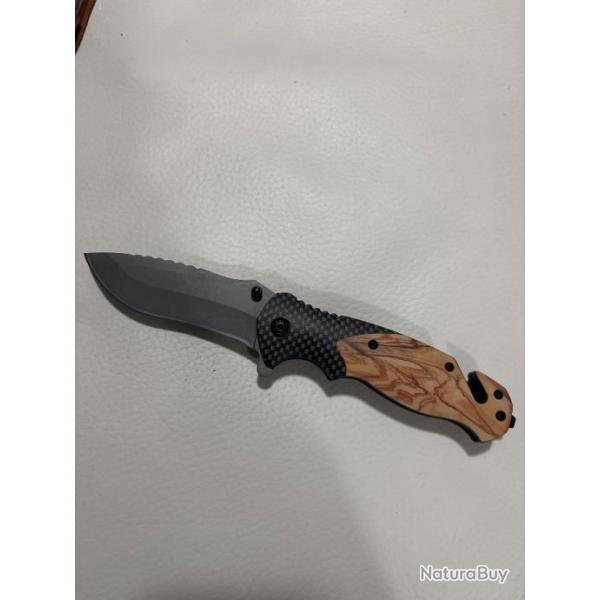 Couteau pliant  NEUFCoupe ceinture et brise vitre