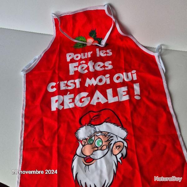 Tablier de cuisine humoristique 'P�re No�l' rouge , pour les f�tes " C'est moi qui regale"