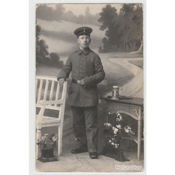 CPA - Soldat allemand en uniforme (carte photo)N�137-006