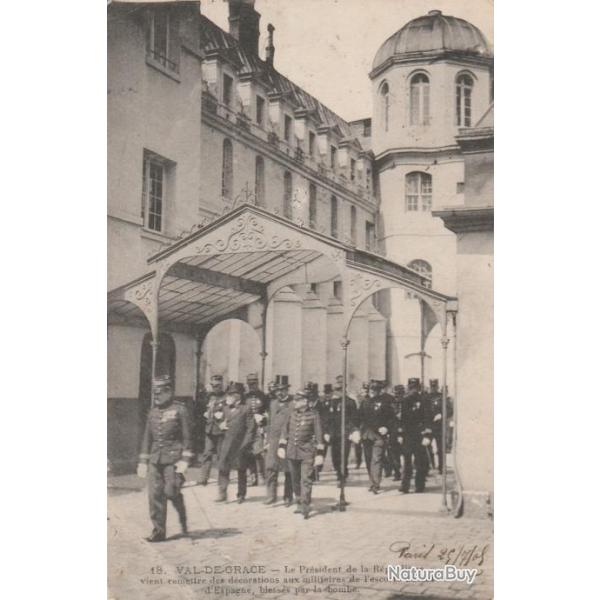 CPA- PARIS 5e VAL-DE-GRACE Le President de la R�publique -N�300