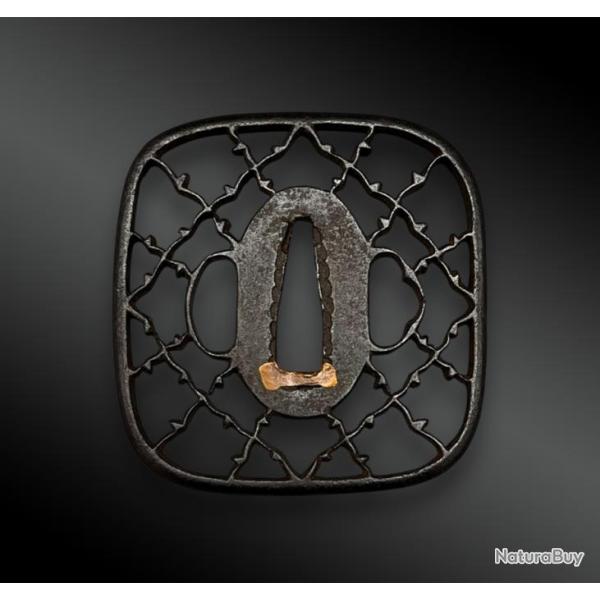 TSUBA Kaku Maru Gata - Japon - P�riode Edo (1603-1868)