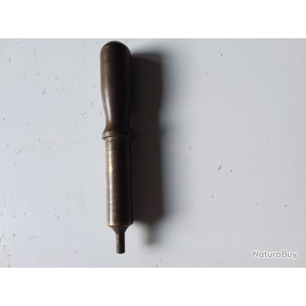 Un d�samorceur en laiton en calibre 16