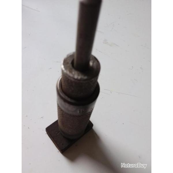 Un recalibreur calibre 16, un desamorceur et un r�amorceur  sur son tat. (2)