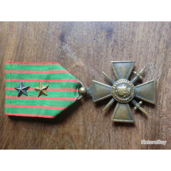 m�daille croix de guerre  1914 / 18   2 �toiles