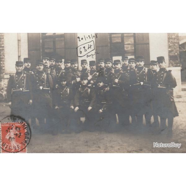CPA -Carte Photo d'un groupe de soldats-N�1350