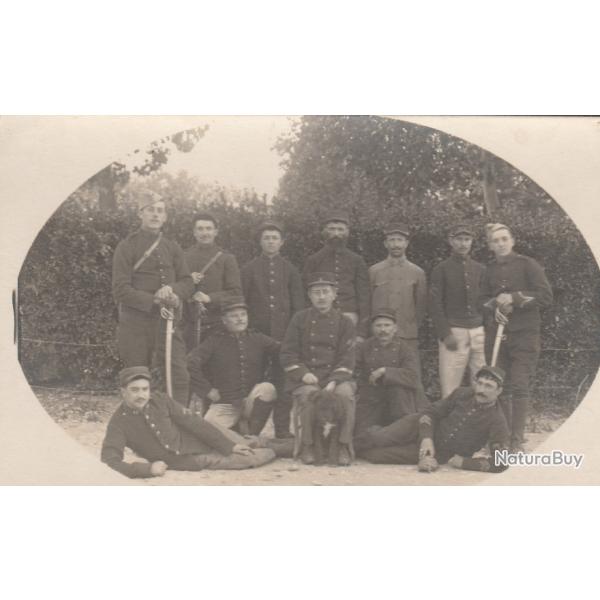 CPA -Carte Photo d'un groupe de soldats-N�95