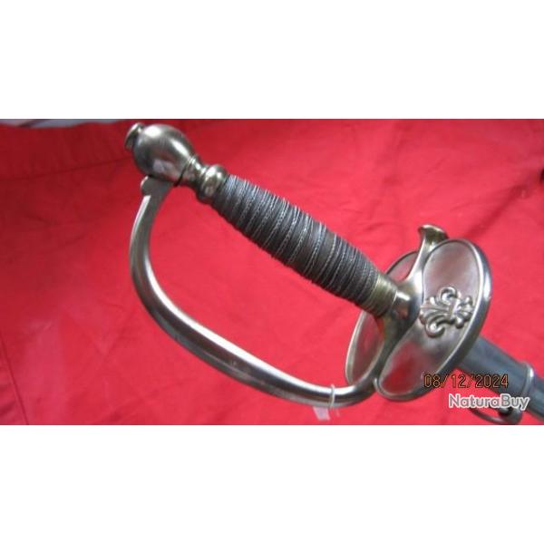 �p�e officier subalterne fleur de lys r�glement oct 1817 fourreau fer lame Solingen Allemagne Prusse