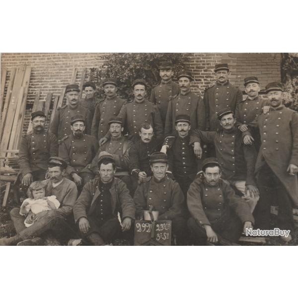 CPA -Carte Photo d'un groupe de soldats-N�833