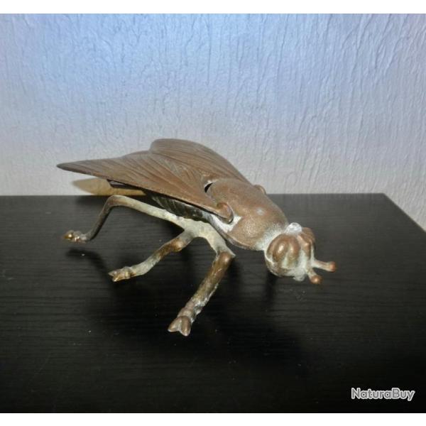 ANCIEN CENDRIER MOUCHE LAITON n2