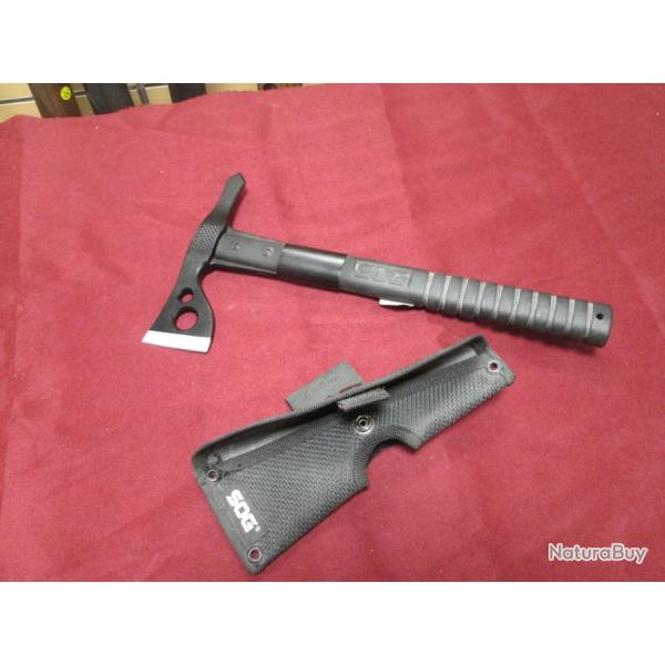 hachette de combat SOG avec son �tui