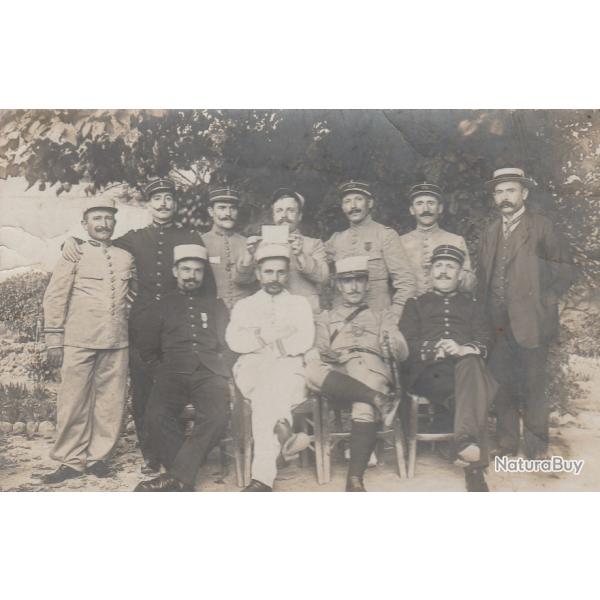 CPA - Carte Photo d'un groupe de soldats  N� 587