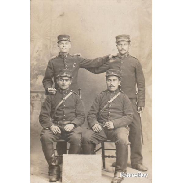 CPA-Carte Photo d'un soldat N�111