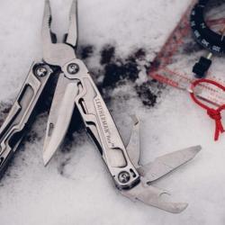 Multi tools Leatherman Couteau multifonction Chasse P&ecirc;che Rando Jeep FORD LAND ROVER HARLEY en bo&icirc;te