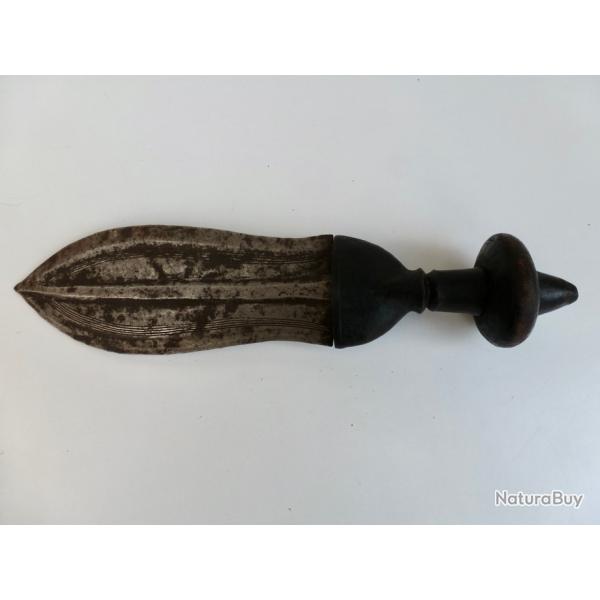 COUTEAU IKUL TRIBAL AFRIQUE KUBA BAKUBA CONGO RDC ART AFRICAIN D�BUT XX �me