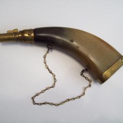 poire a poudre noire vide ou plomb en corne de bovin a godet pas courant collection
