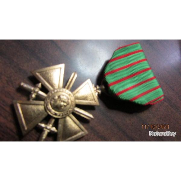 m�daille croix de guerre 1914 1918 ww1 premi�re guerre dor�et dat�e 1918 14 18