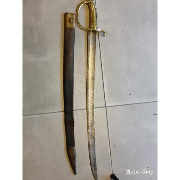 ssabre  briquet avec fourreau