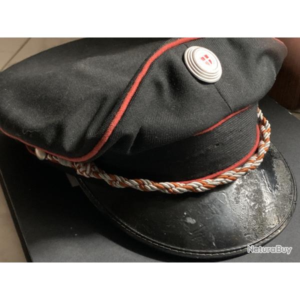 Casquette militaire suisse ancienne � identifier...