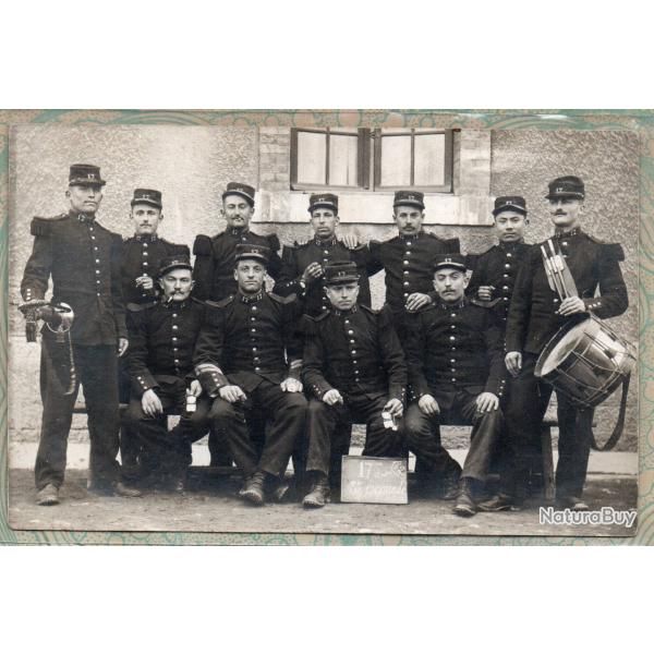 CPA - CARTE PHOTO D'UN GROUPE DE MILITAIRE  - N�7436