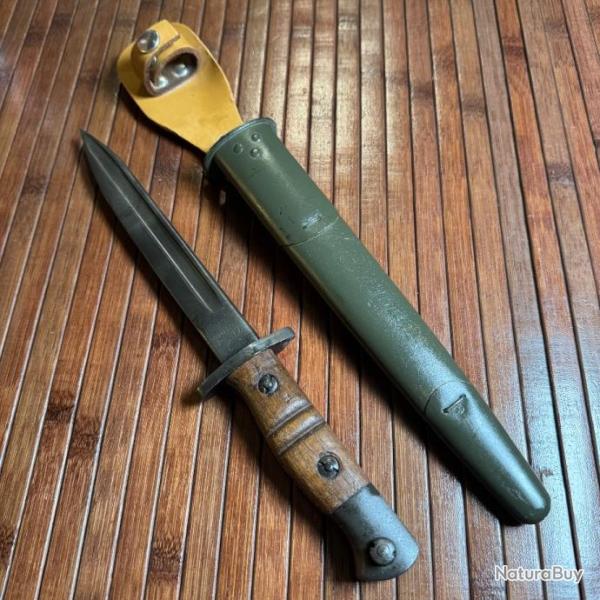 POIGNARD PARACHUTISTE L�GION �TRANG�RE FRAN�AISE SUR BA�ONNETTE U.S REMINGTON 1913 de 1917